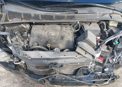 2017 Toyota Sienna Xle Premium 8 Passenger from USA, damaged, VIN 5TDYZ3DCXHS897173